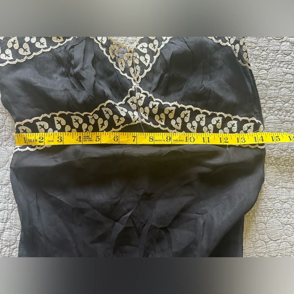 Vintage Black Sheer Chemise Nightgown, Detailed Lace Trim, Small, Like New! - Picture 8 of 9